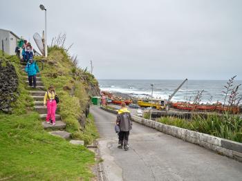 Descending to the harbour (Photo: Julia Gunther)