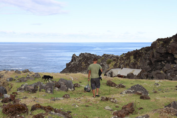 Kip and Jamie walking to Simon’s hut.