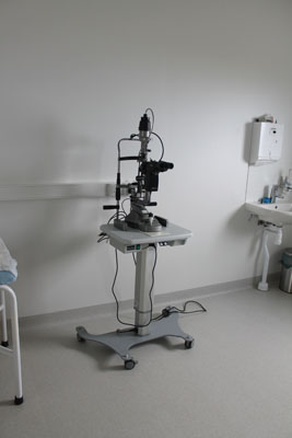 Consulting room ophthalmic slit light