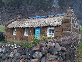 Damage to the roof of the Thatched House from the front at the end of November 2020