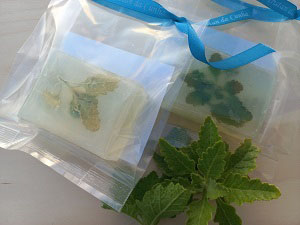 SS90 - Handmade 'Island Tea' Infused Soap